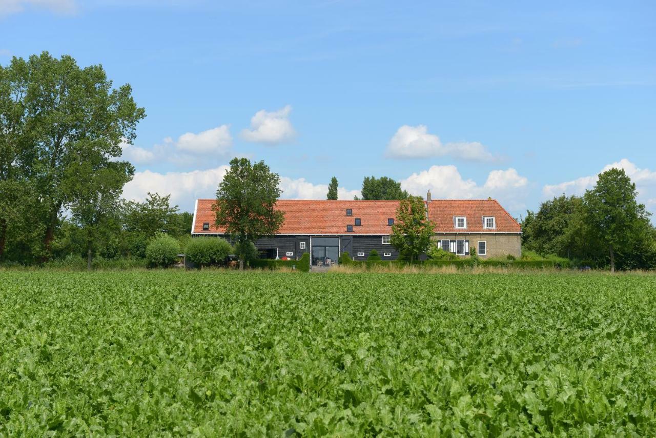 Historische Boerderij Familiekamer Heinkenszand Bagian luar foto